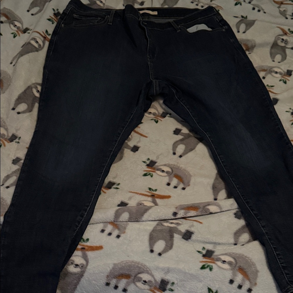 Levi's Women's Deep Indigo Skinny Jeans